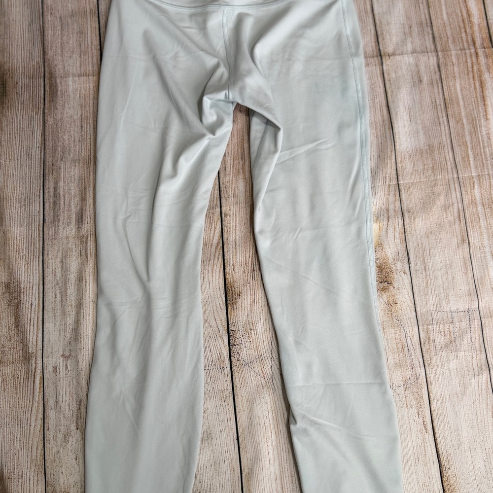 LULULEMON 3 piece Bundle! Women's Medium - 2 leggings/1 tank - Picture 5 of 16
